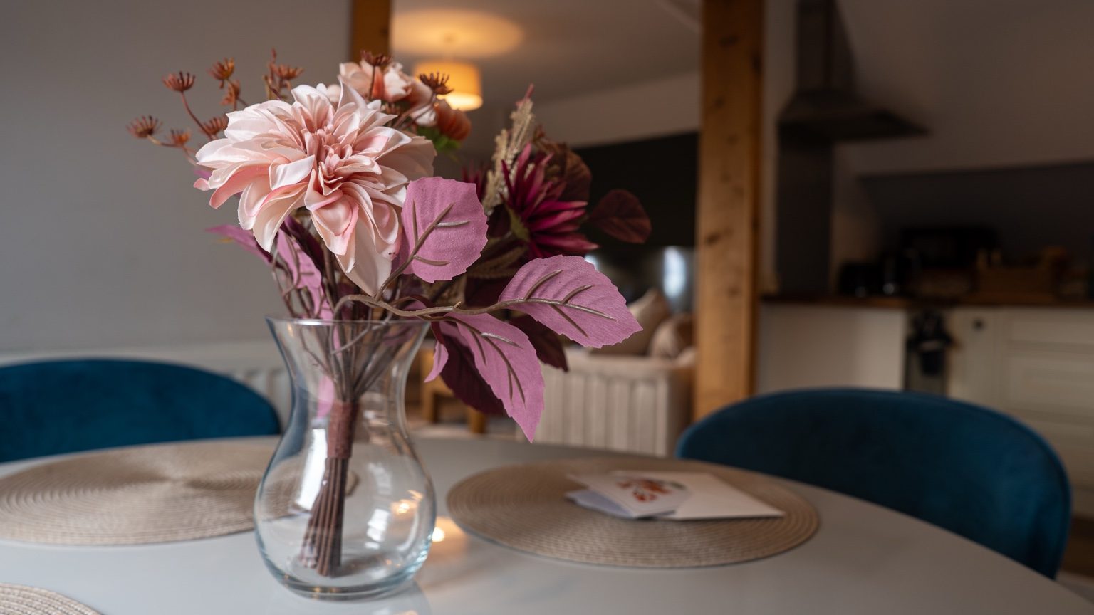Fresh flowers on the dining table